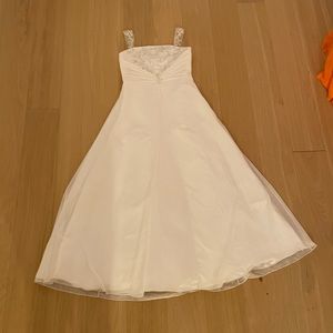 David's Bridal Fg9010 Flower Girl Dress